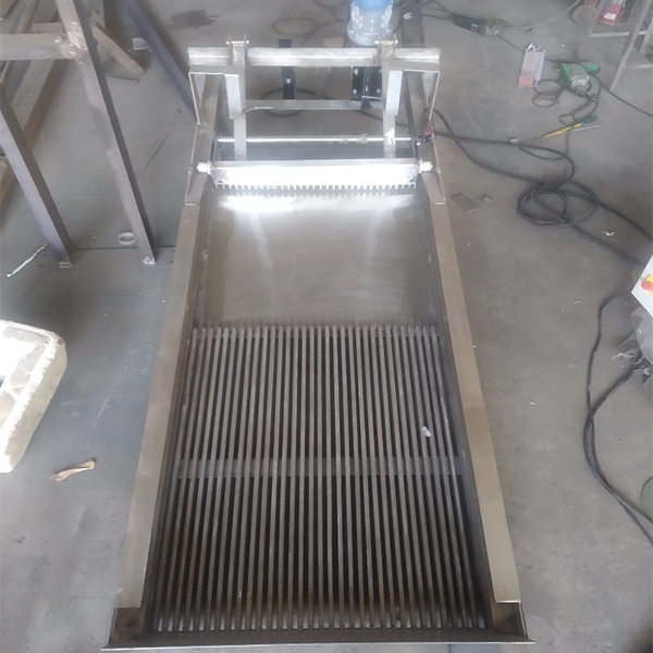 Single Rack Mechanical Bar Screen